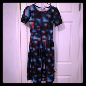 NWOT Lularoe Small Amelia